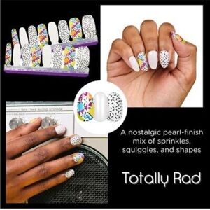 Color Street Nail Wraps in TOTALLY RAD
Vibrant pattern and colors